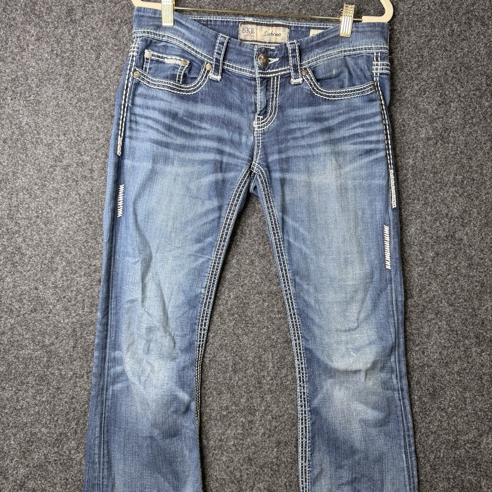 BKE Sabrina Bootcut Jeans Womens 28R Medium Wash Stretch Y2K Buckle Western